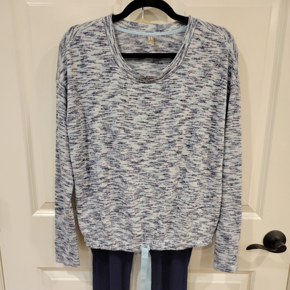 Pajama Set - Picture 1 of 8